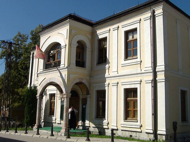 СТОПА НЕЗАПОСЛЕНОСТИ МАЊА: Биро испразнили сезонски послови?